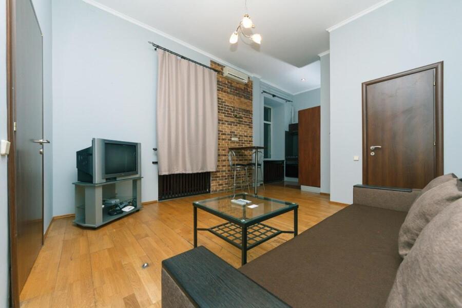 Hotrent Olympic Apartment Kyiv Exterior photo